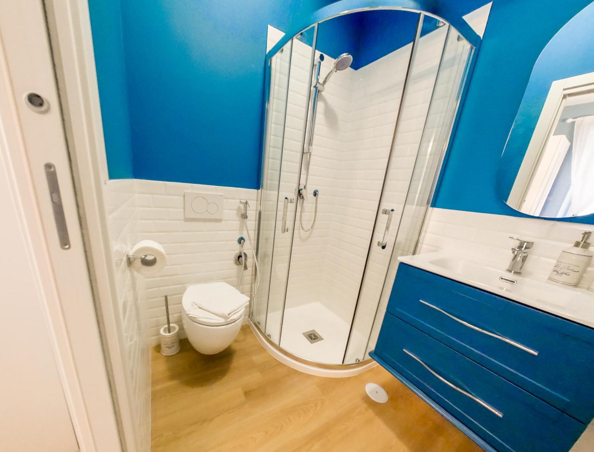 Chic Modern 2-Bedroom Near Metro ローマ エクステリア 写真