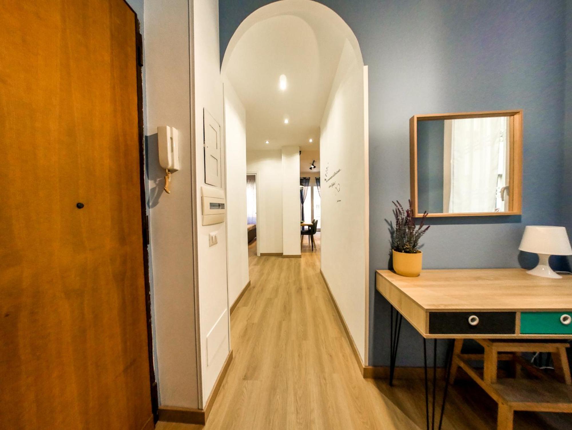 Chic Modern 2-Bedroom Near Metro ローマ エクステリア 写真