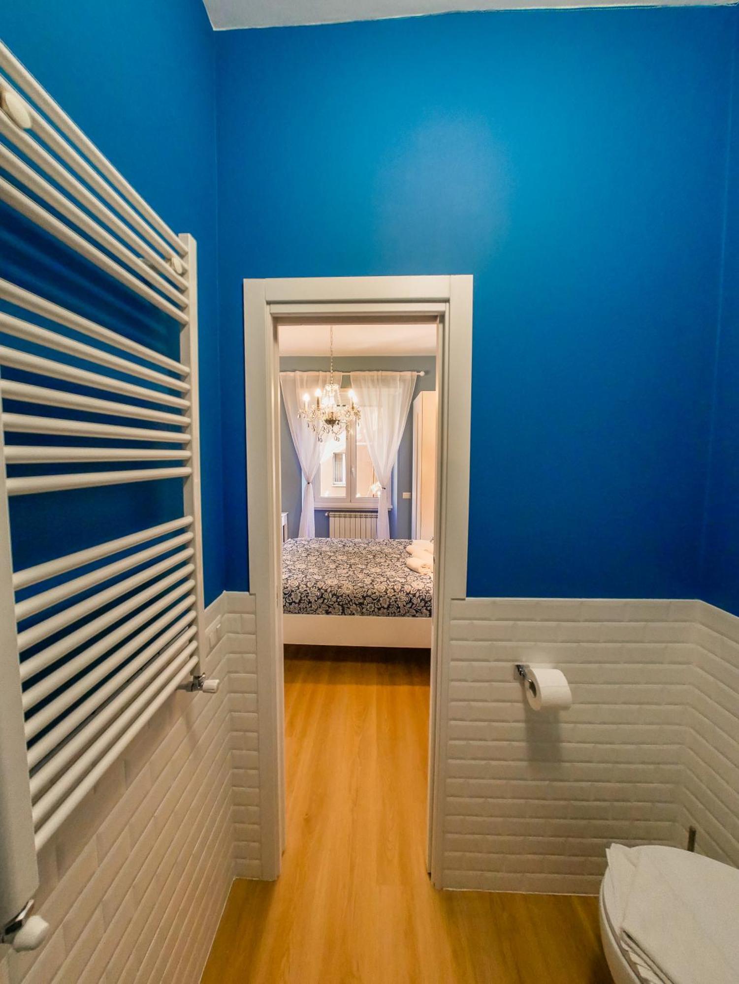 Chic Modern 2-Bedroom Near Metro ローマ エクステリア 写真